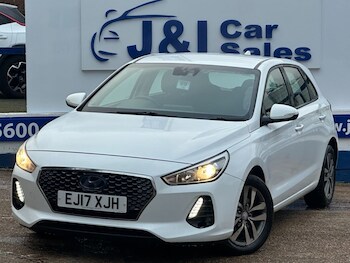 Used Hyundai i30 2017 for sale - 77227099: Photo