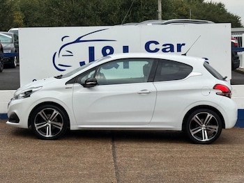 Used Peugeot 208 2016 for sale - 75738947: Photo