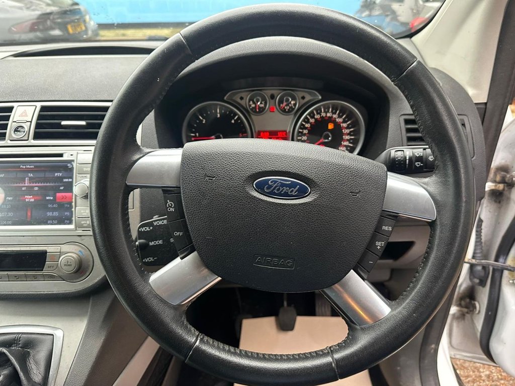 Used Ford Kuga 2011 for sale - 76356381: Photo 15