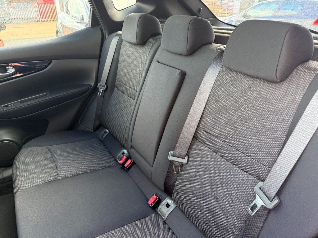 Used Nissan Qashqai 2015 for sale - 75801138: Photo 9