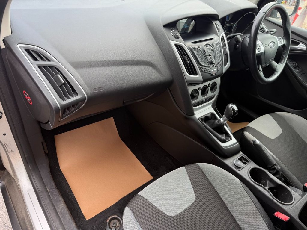 Used Ford Focus 2014 for sale - 76081012: Photo 12