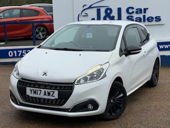 Used Peugeot 208 2017 for sale - 79777452: Photo