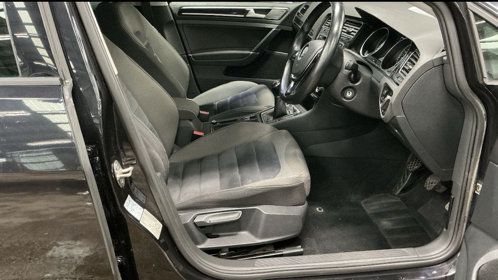 Used Volkswagen Golf 2014 for sale - 77806601: Photo 3