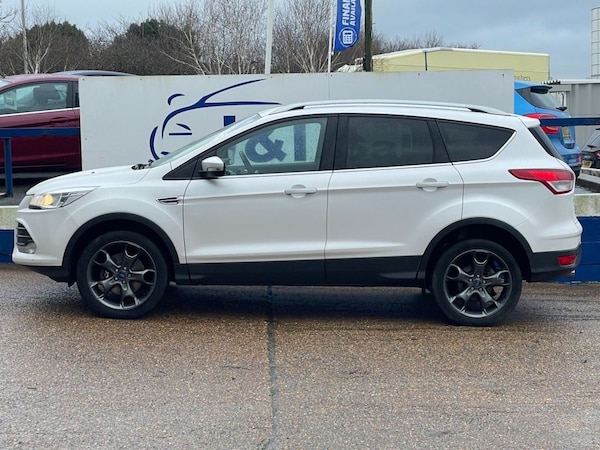Used Ford Kuga 2015 for sale - 74845510: Photo 4