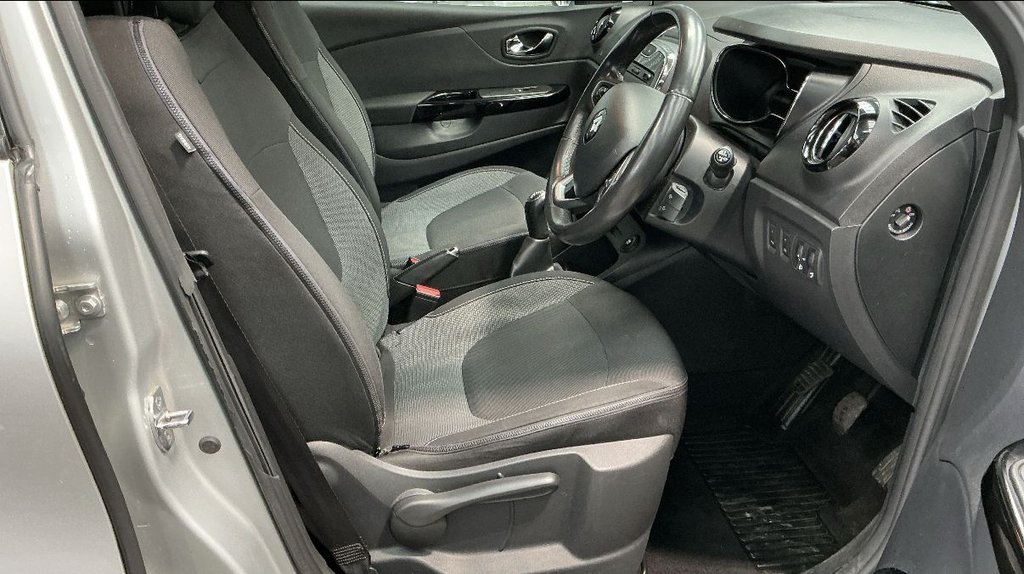 Used Renault Captur 2016 for sale - 77880308: Photo 3