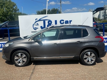 Used Peugeot 2008 2016 for sale - 79384839: Photo