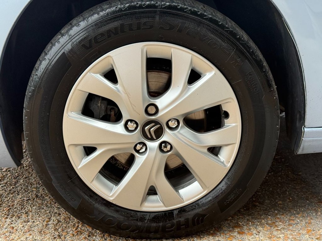 Vehicle 29
