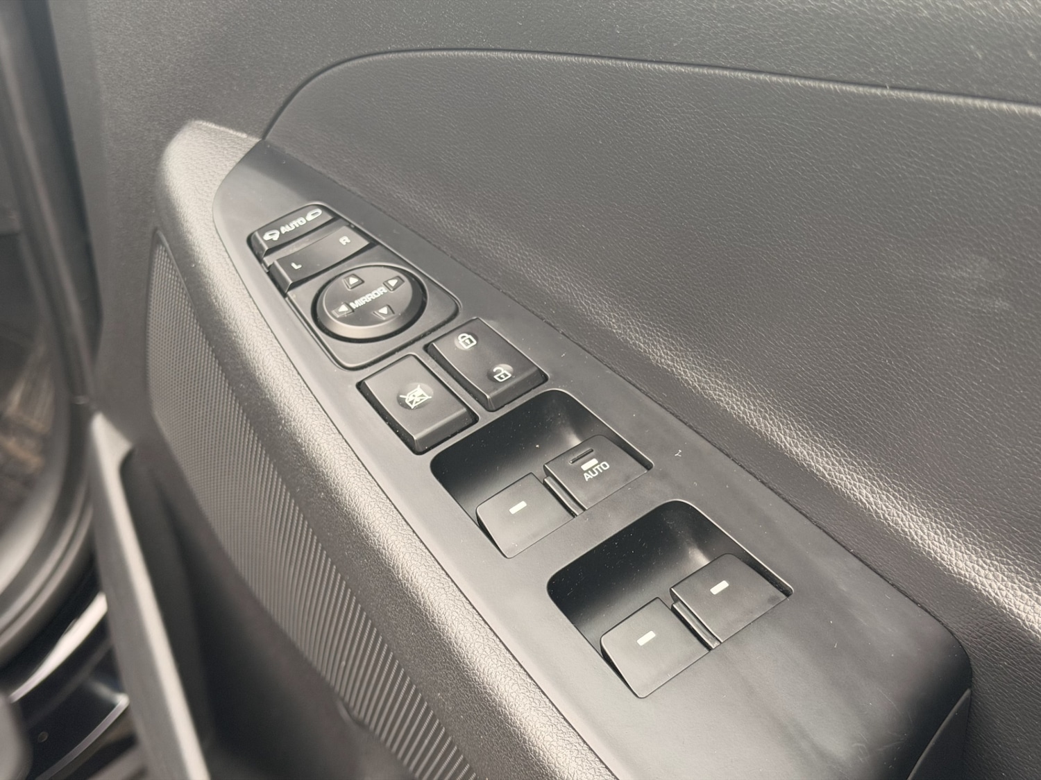 Used Hyundai TUCSON 2016 for sale - 77314285: Photo 27