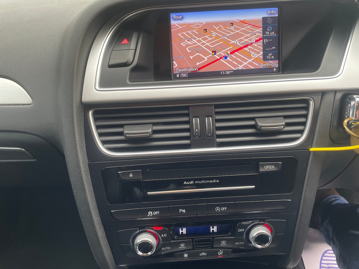 Used Audi A4 2015 for sale - 76818139: Photo 15