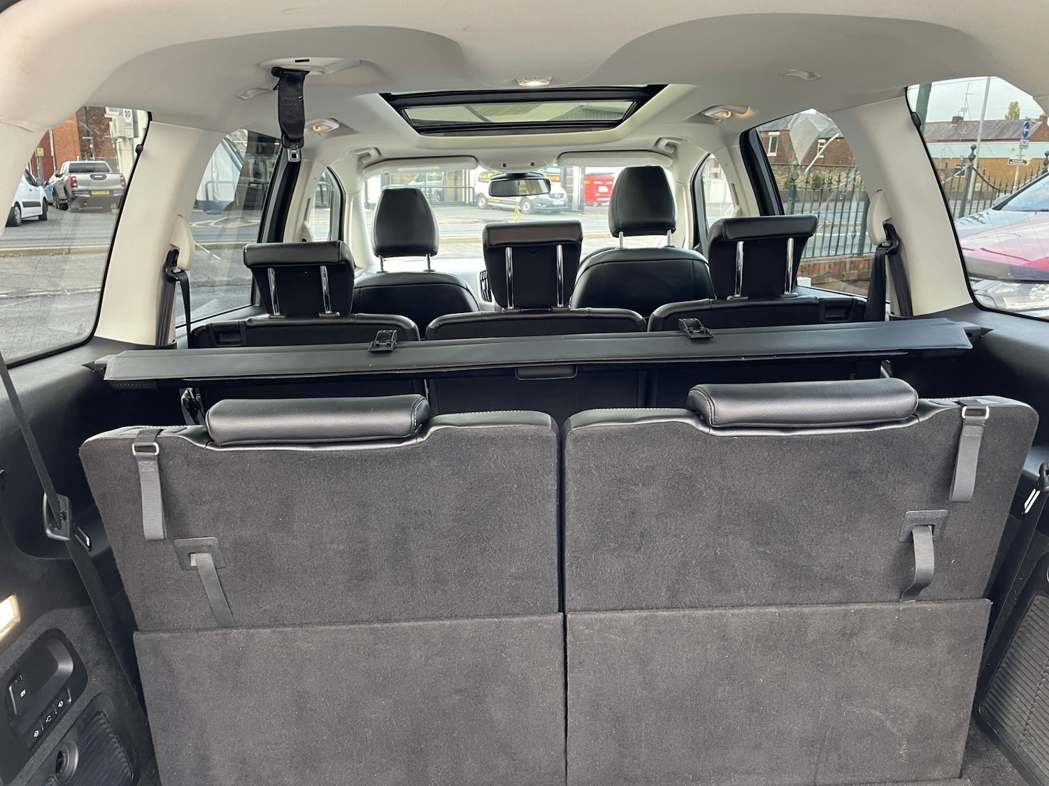 Used Ford Galaxy 2017 for sale - 76184576: Photo 23