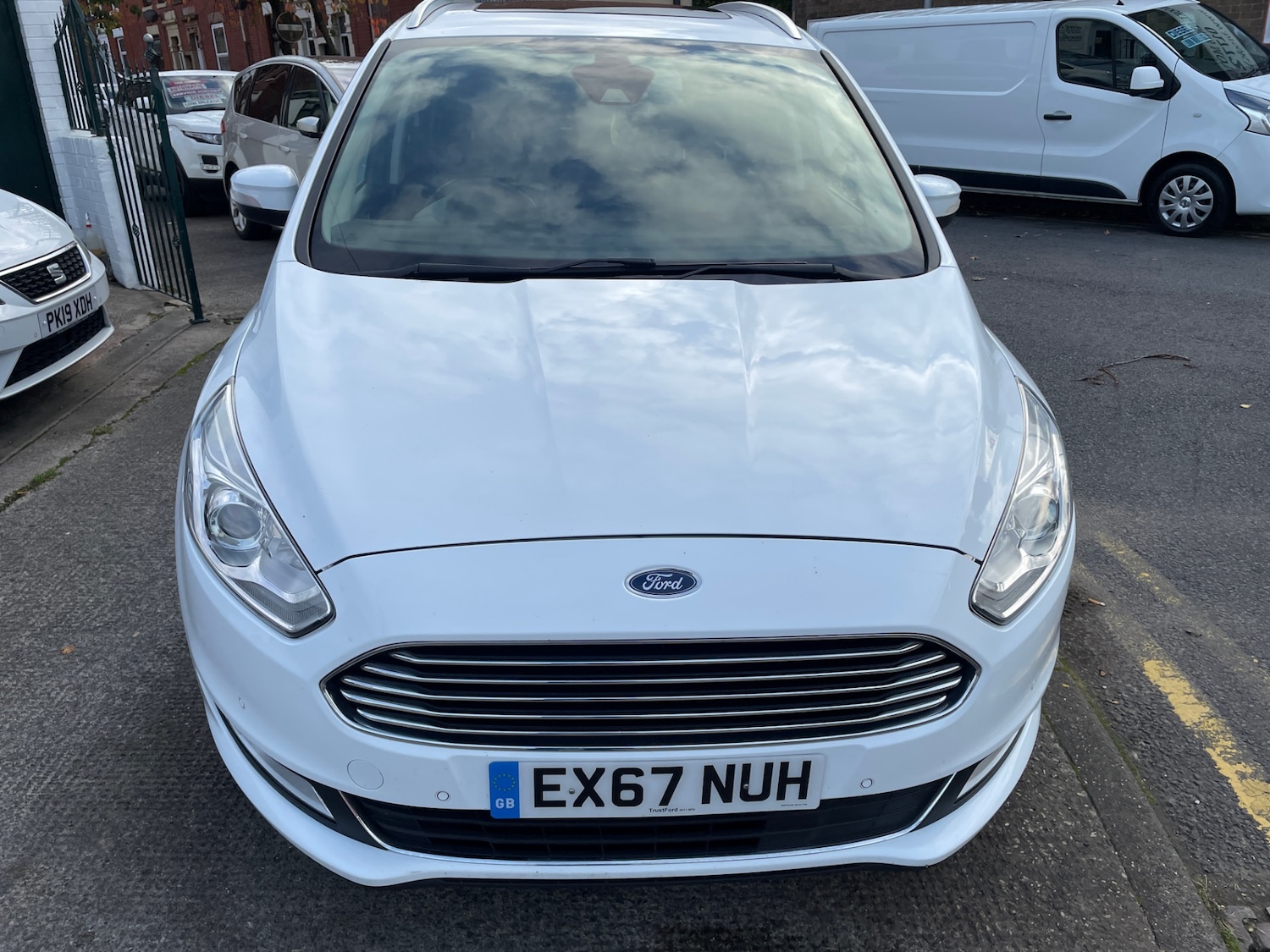 Used Ford Galaxy 2017 for sale - 76184576: Photo 3