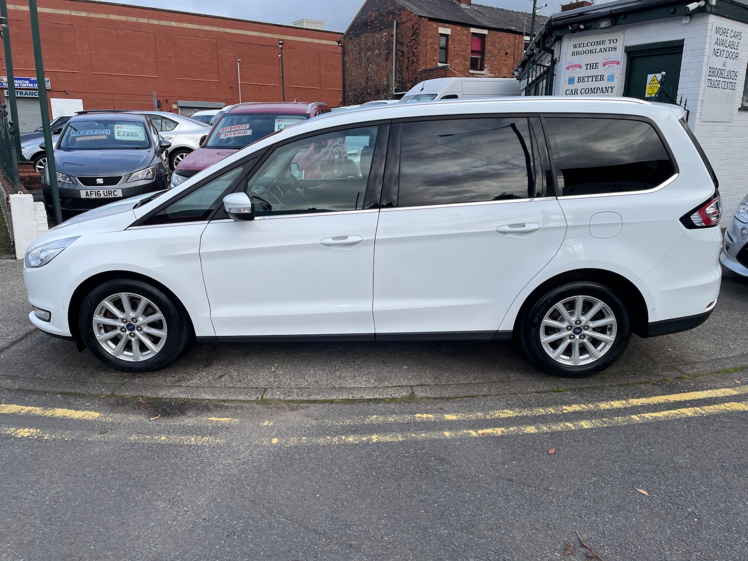 Used Ford Galaxy 2017 for sale - 76184576: Photo 5