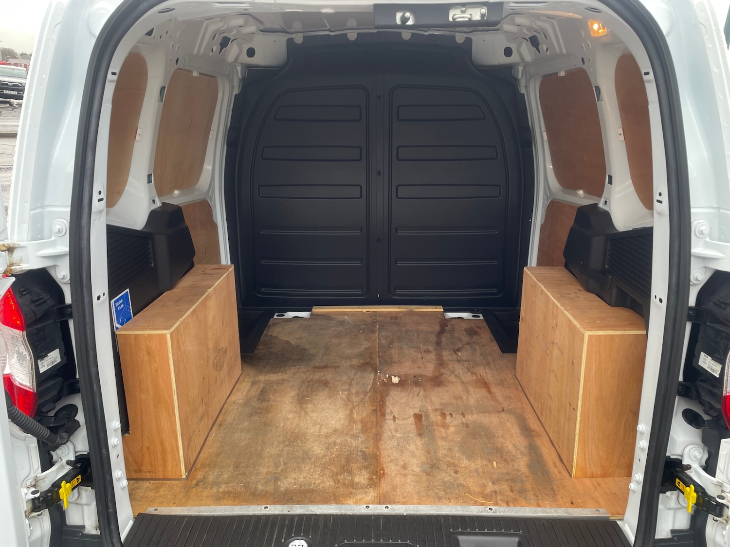 Used Ford Transit Courier 2020 for sale - 76818046: Photo 21