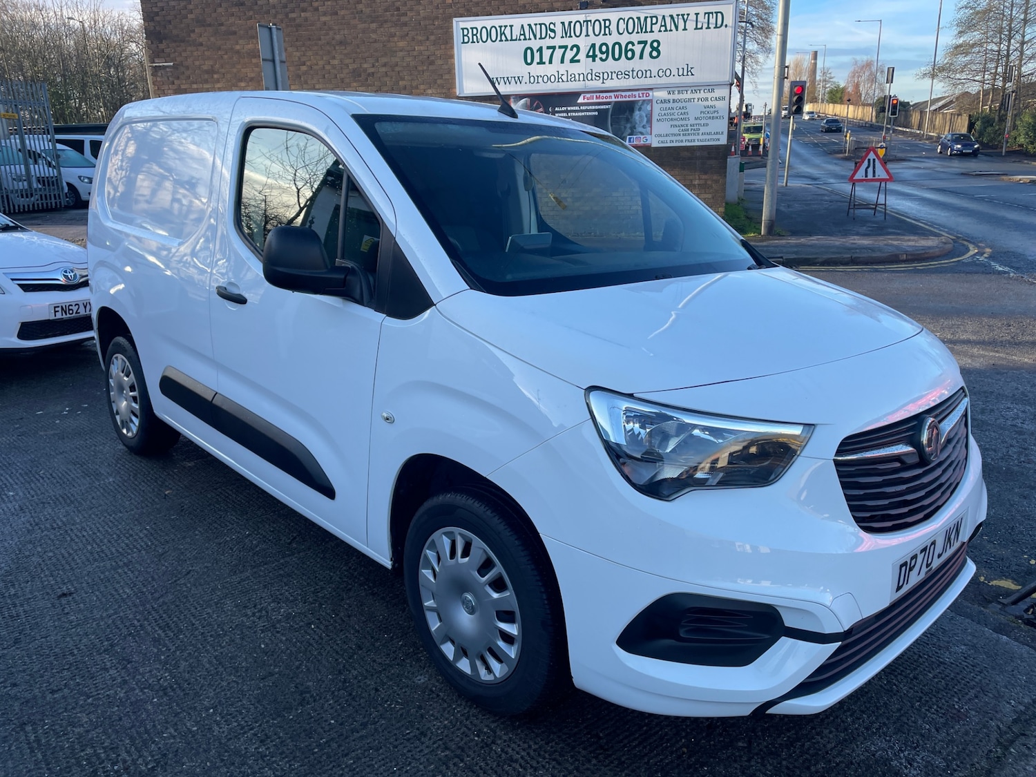Used Vauxhall Combo 2020 for sale - 77118157: Photo 2
