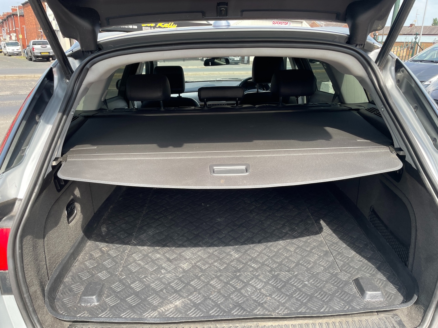 Vehicle 28
