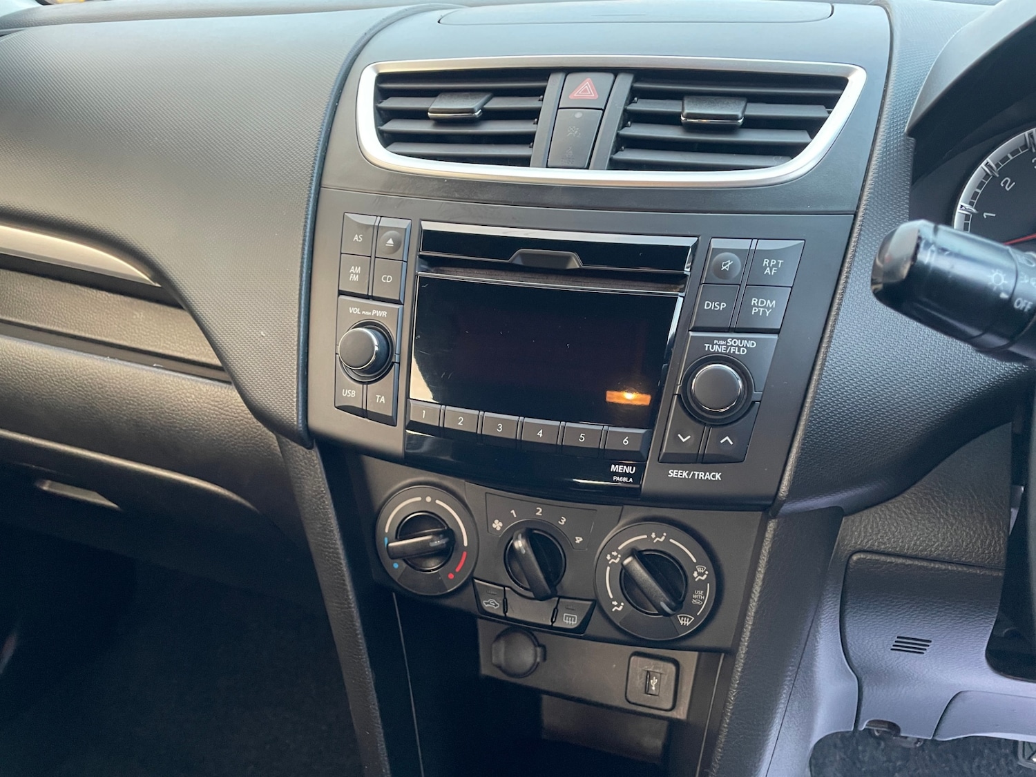 Used Suzuki Swift 2016 for sale - 76554043: Photo 16