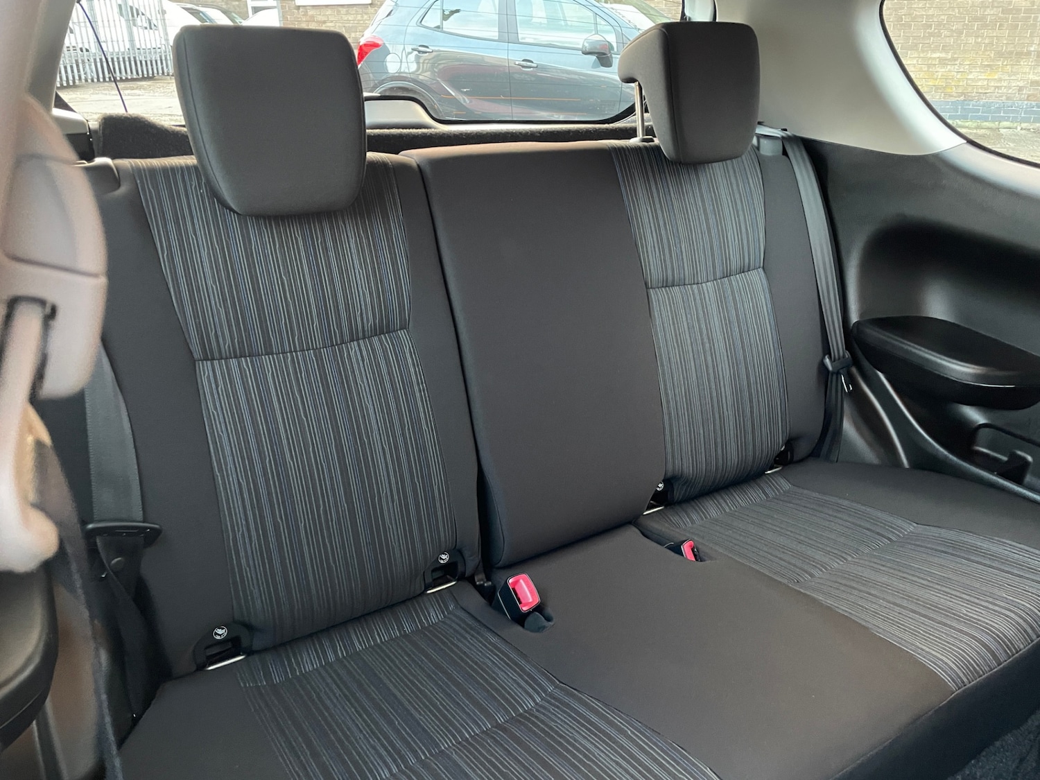 Used Suzuki Swift 2016 for sale - 76554043: Photo 22