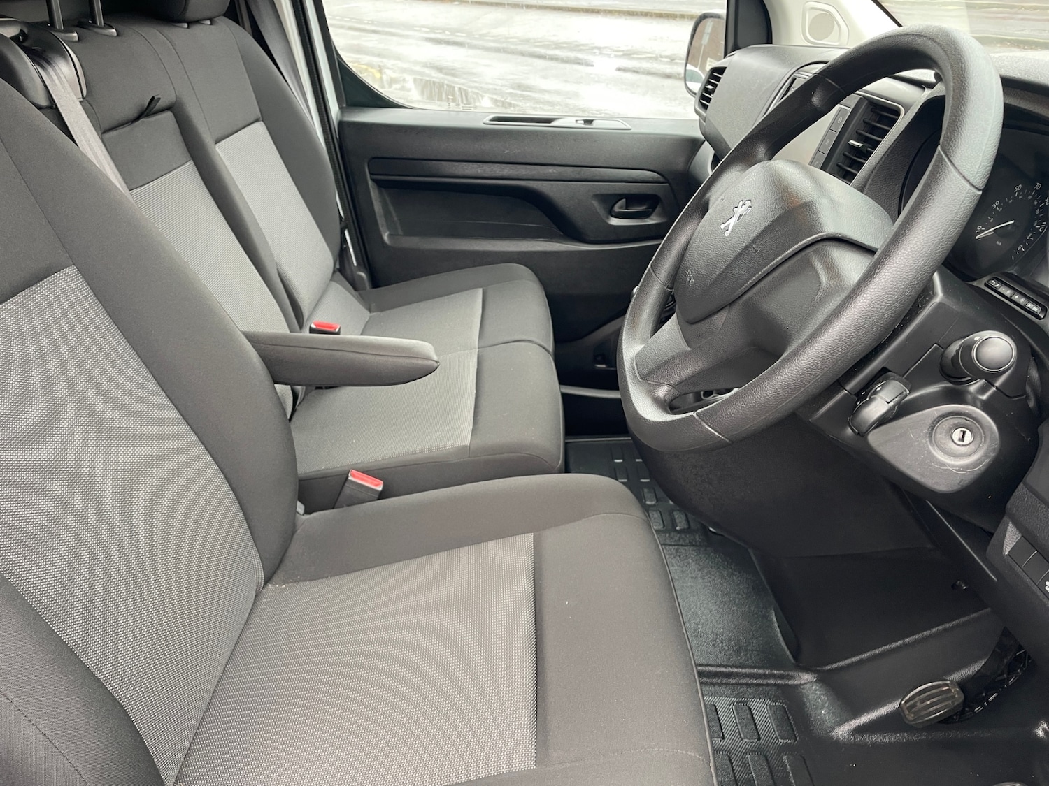 Used Peugeot Expert 2023 for sale - 76861739: Photo 16