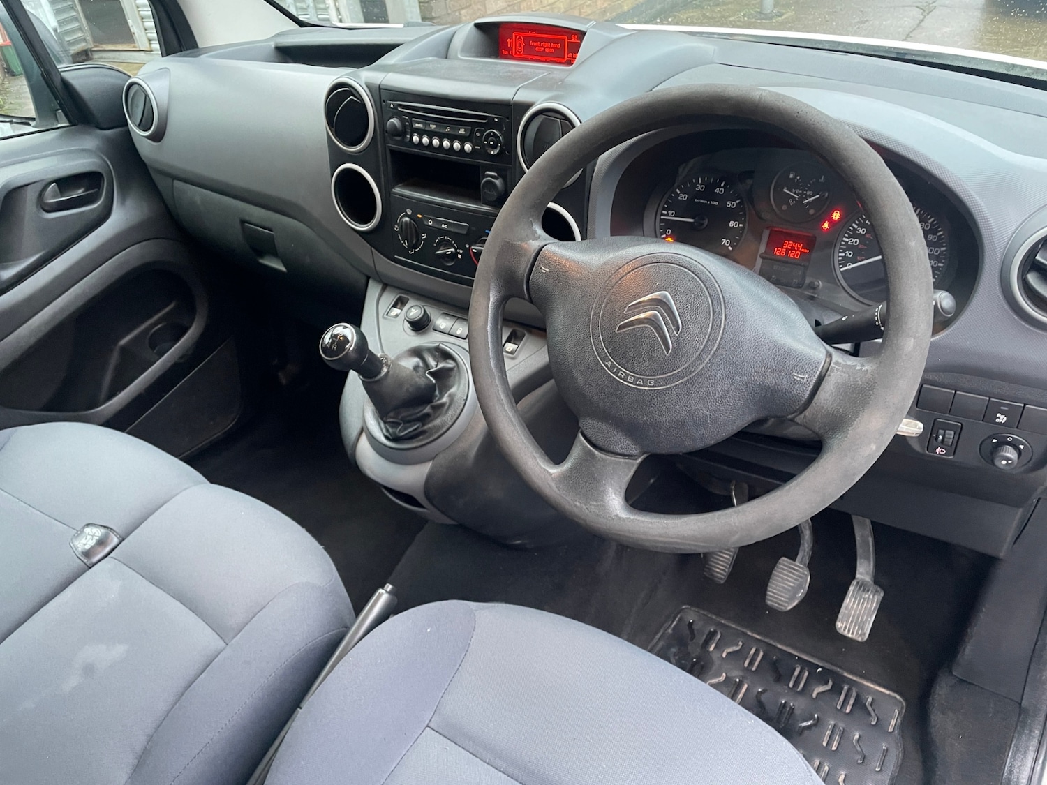 Used Citroen Berlingo 2013 for sale - 76960336: Photo 11