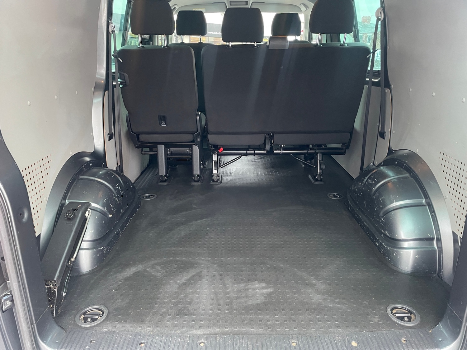 Used Volkswagen Transporter 2017 for sale - 77240319: Photo 20