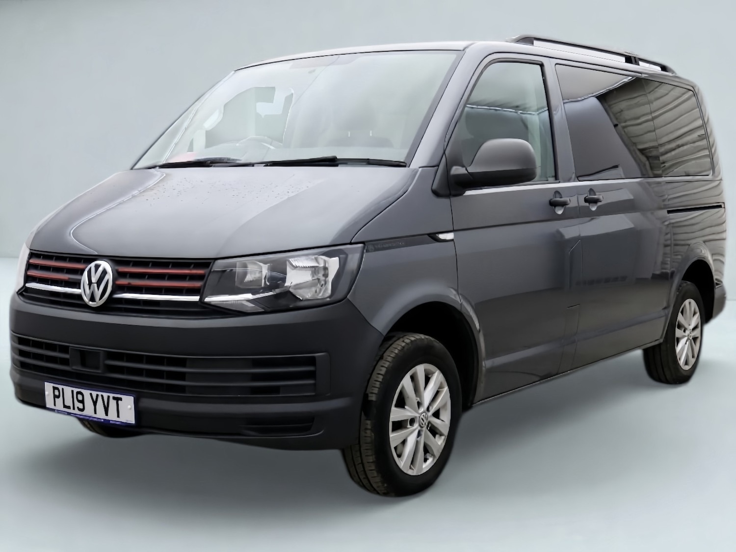 Used Volkswagen Transporter Shuttle 2019 for sale - 77164780: Photo 2