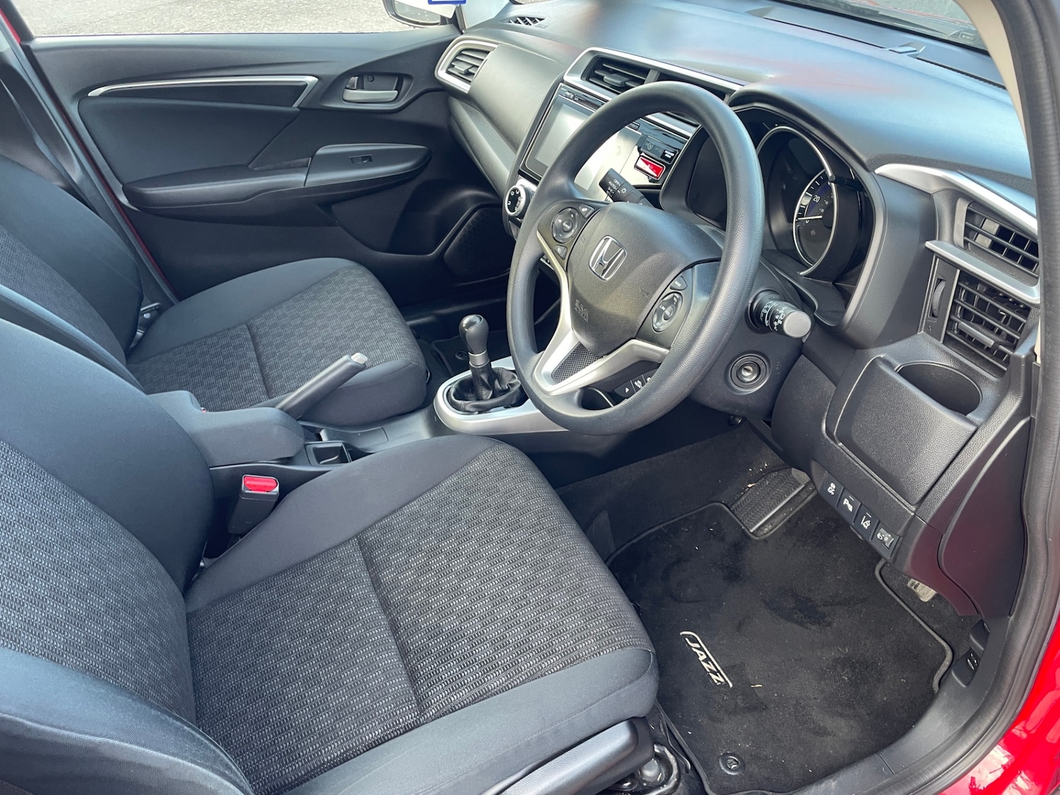 Used Honda Jazz 2015 for sale - 77298712: Photo 17