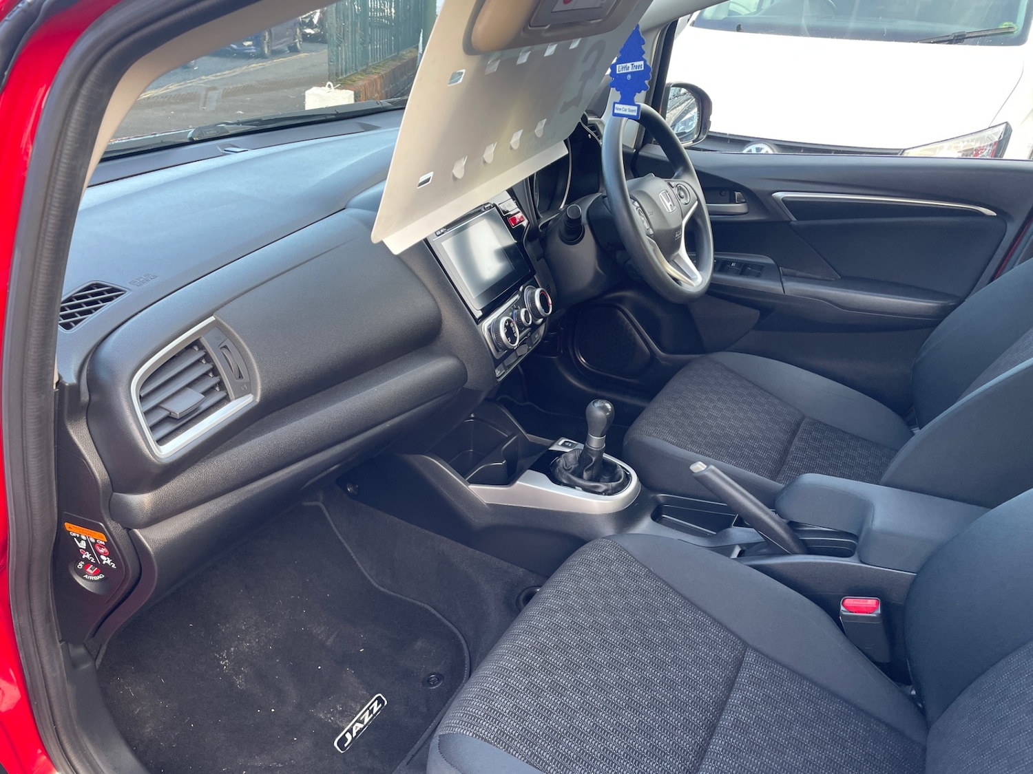 Used Honda Jazz 2015 for sale - 77298712: Photo 19