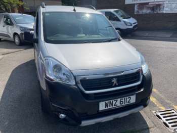 Used Peugeot Partner Tepee 2017 for sale - 74953000: Photo