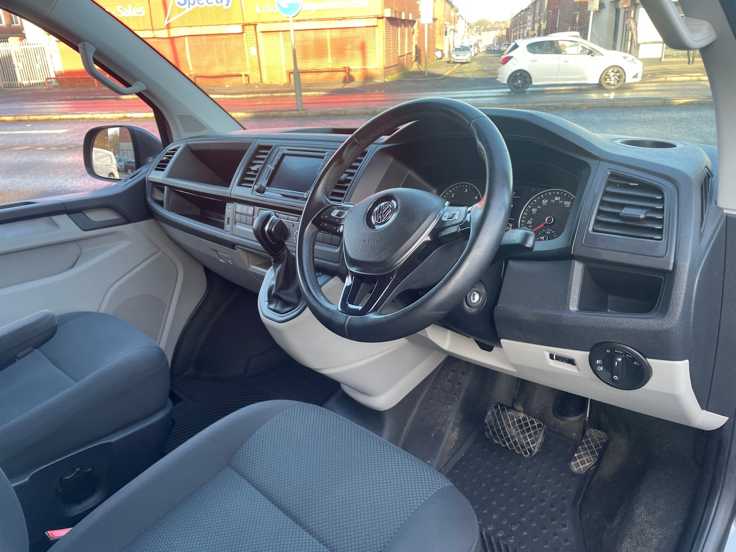 Used Volkswagen Transporter 2017 for sale - 77077267: Photo 15