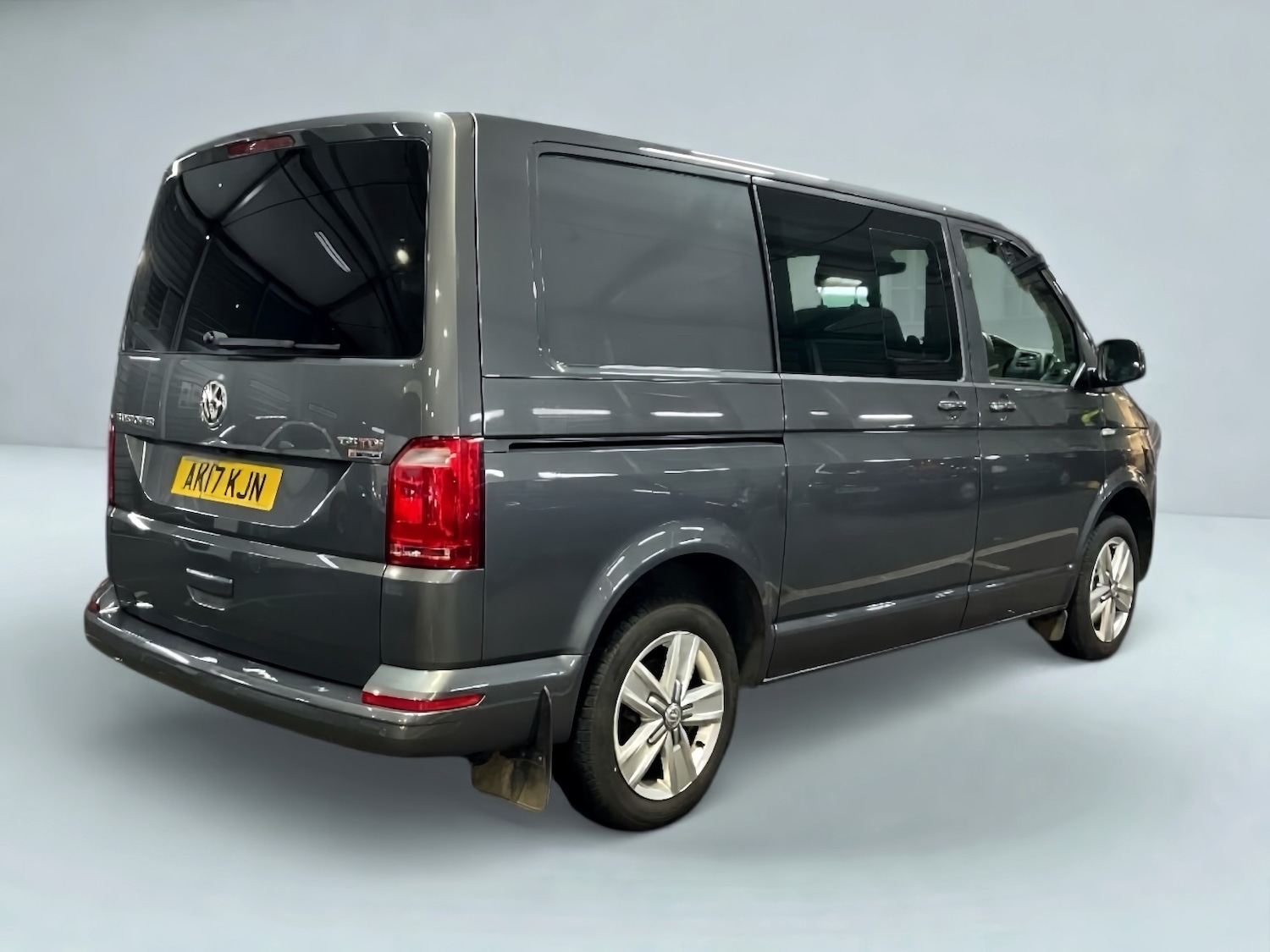 Used Volkswagen Transporter 2017 for sale - 77077267: Photo 4