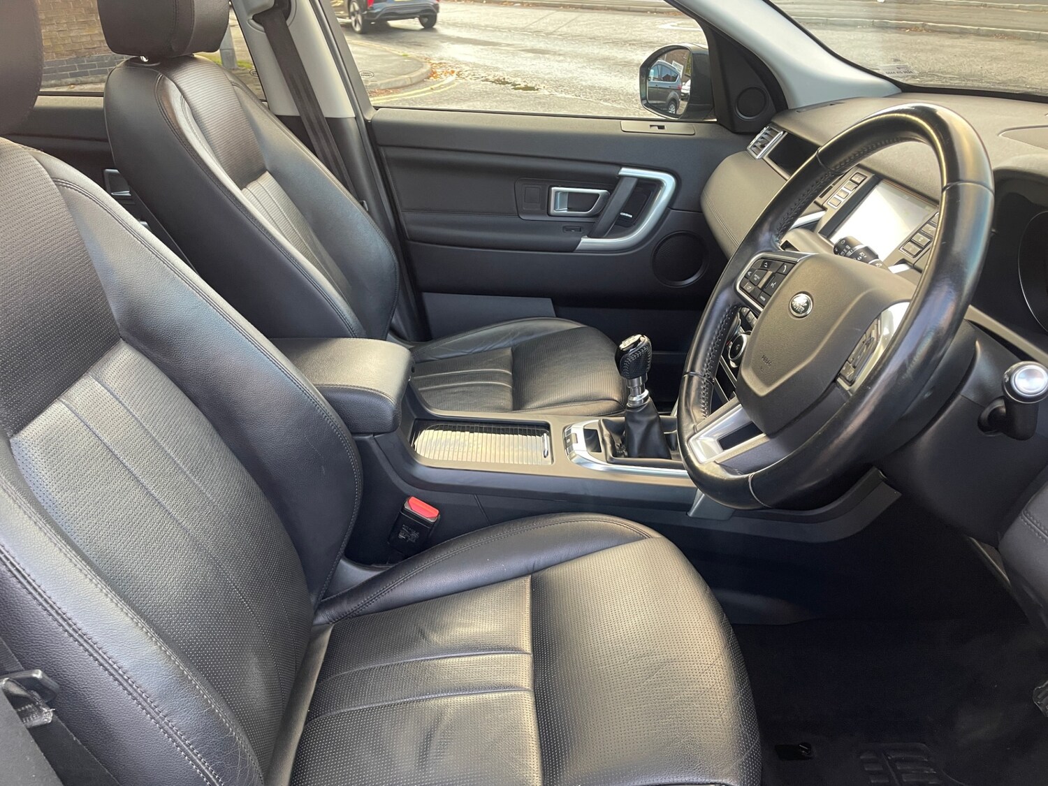 Used Land Rover Discovery Sport 2018 for sale - 76364899: Photo 17