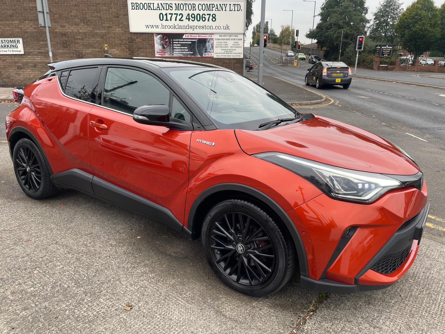 Used Toyota C-HR 2020 for sale - 76264309: Photo 1