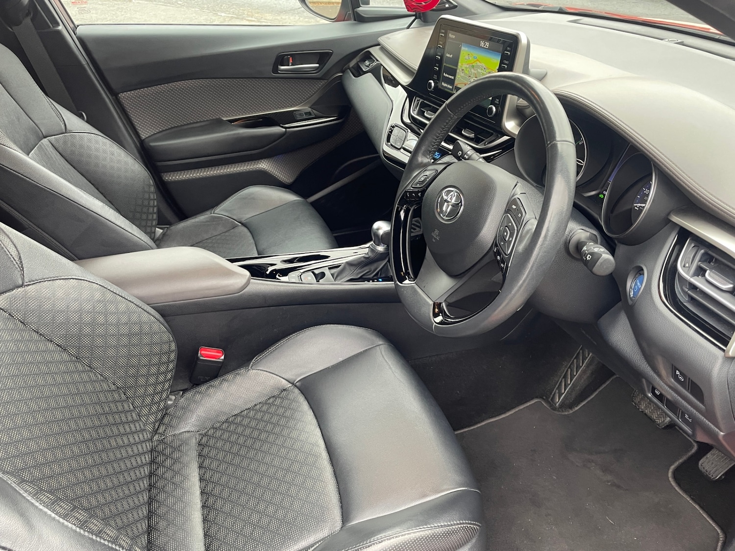 Used Toyota C-HR 2020 for sale - 76264309: Photo 21