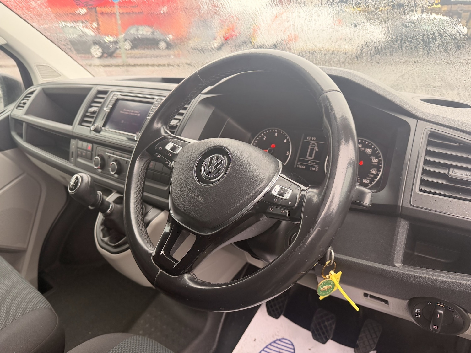 Used Volkswagen Transporter 2019 for sale - 77326488: Photo 14