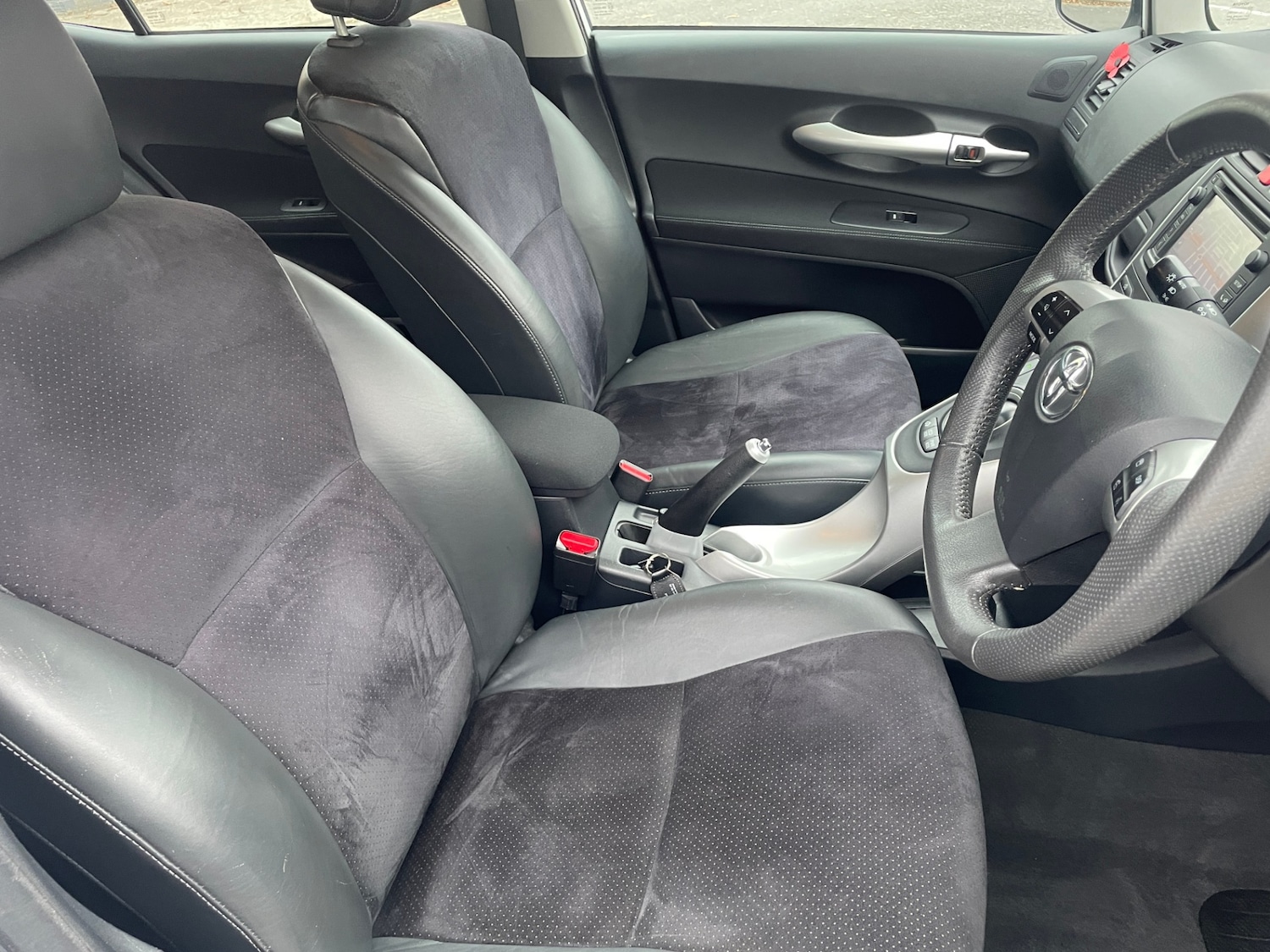 Used Toyota Auris 2012 for sale - 76258123: Photo 17