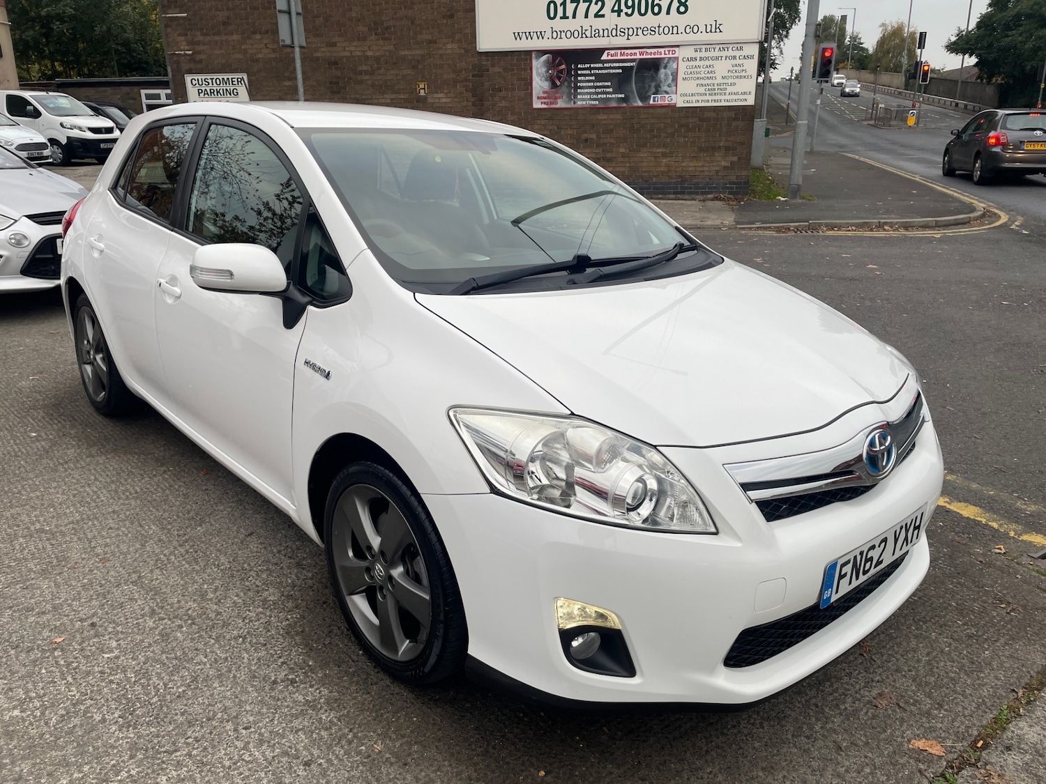 Used Toyota Auris 2012 for sale - 76258123: Photo 2