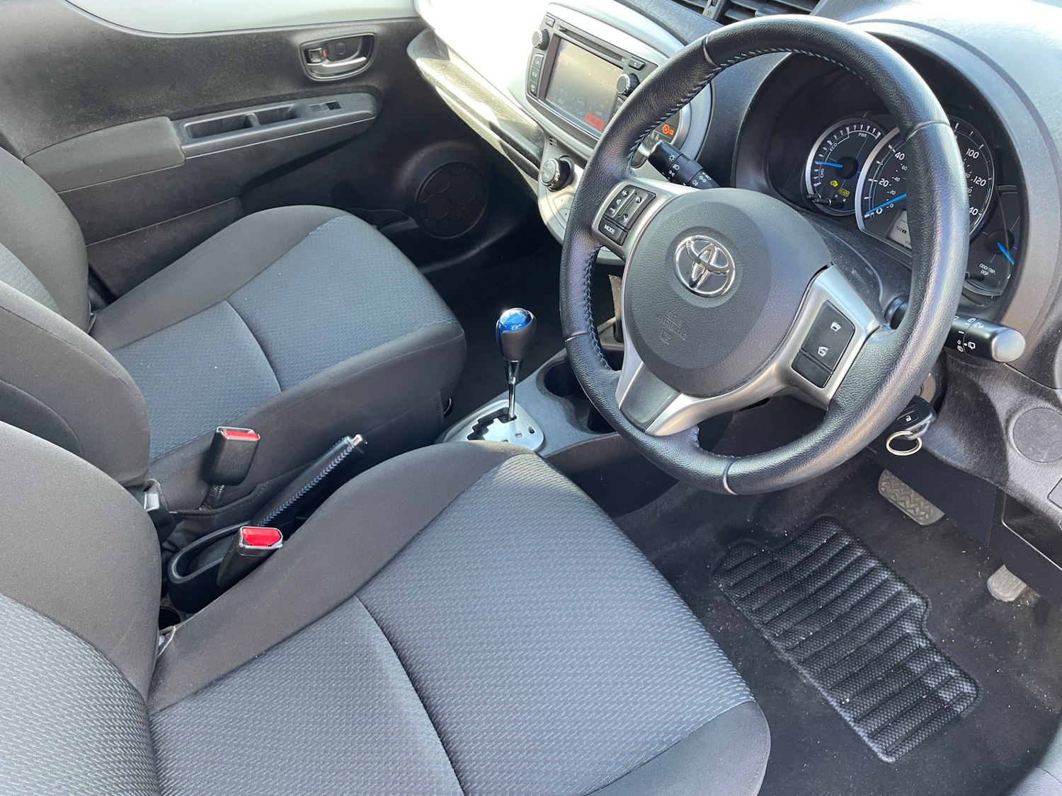 Used Toyota Yaris 2013 for sale - 76063016: Photo 17