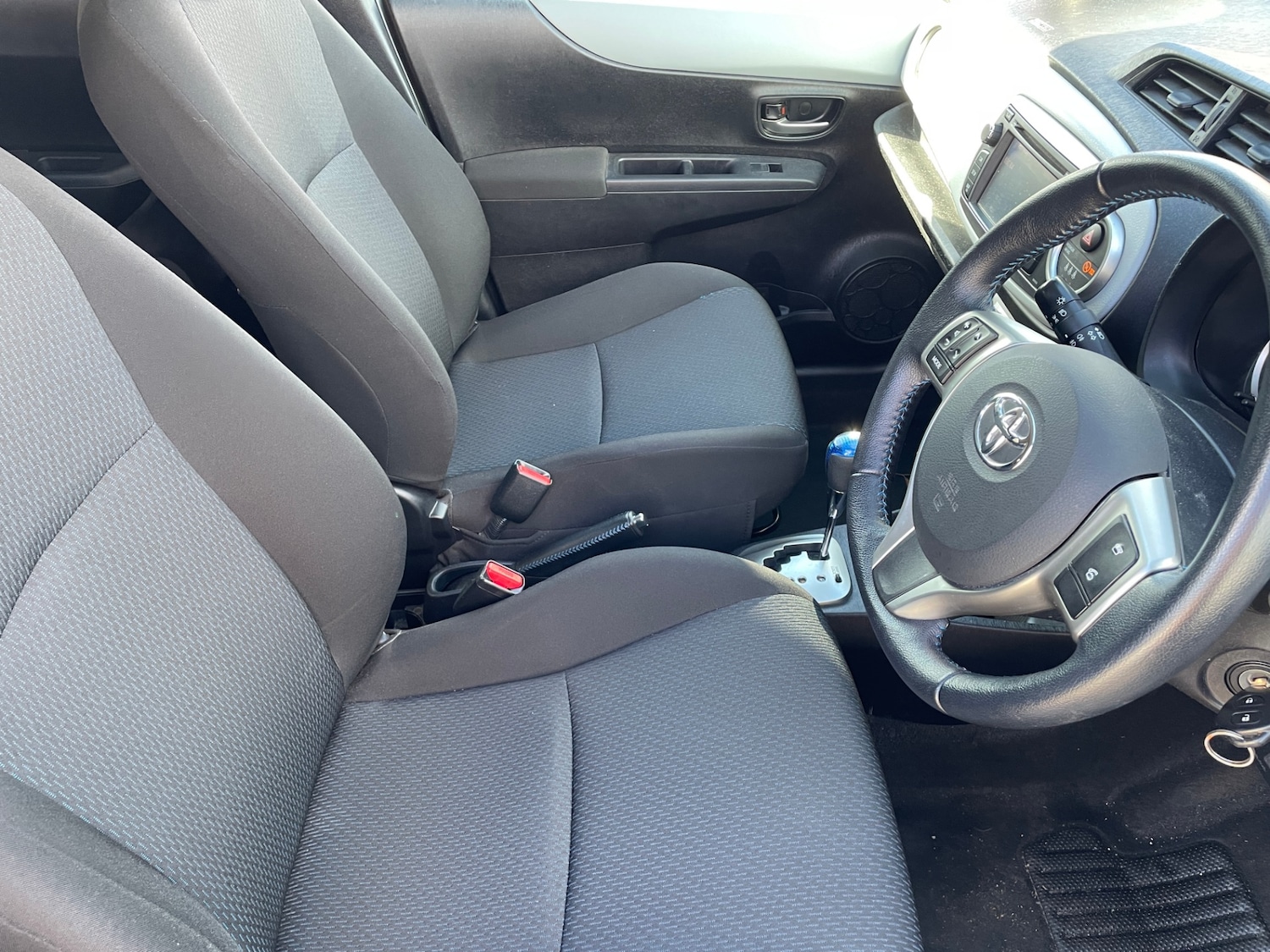 Used Toyota Yaris 2013 for sale - 76063016: Photo 18