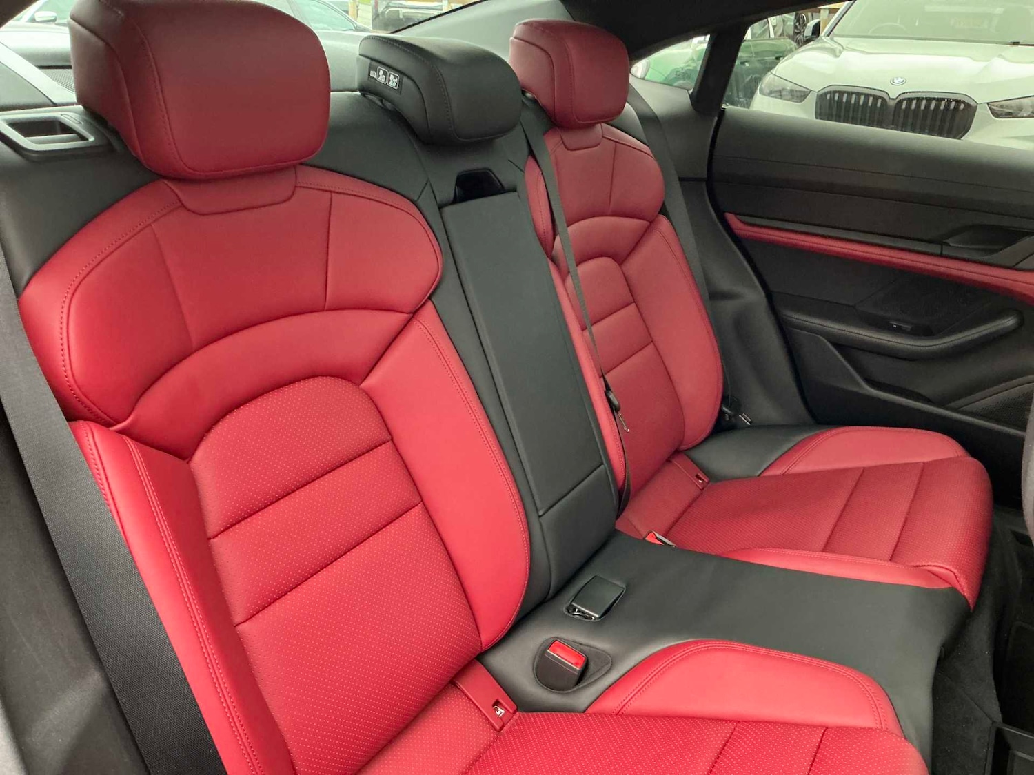 Used Porsche Taycan 2023 for sale - 77832048: Photo 16