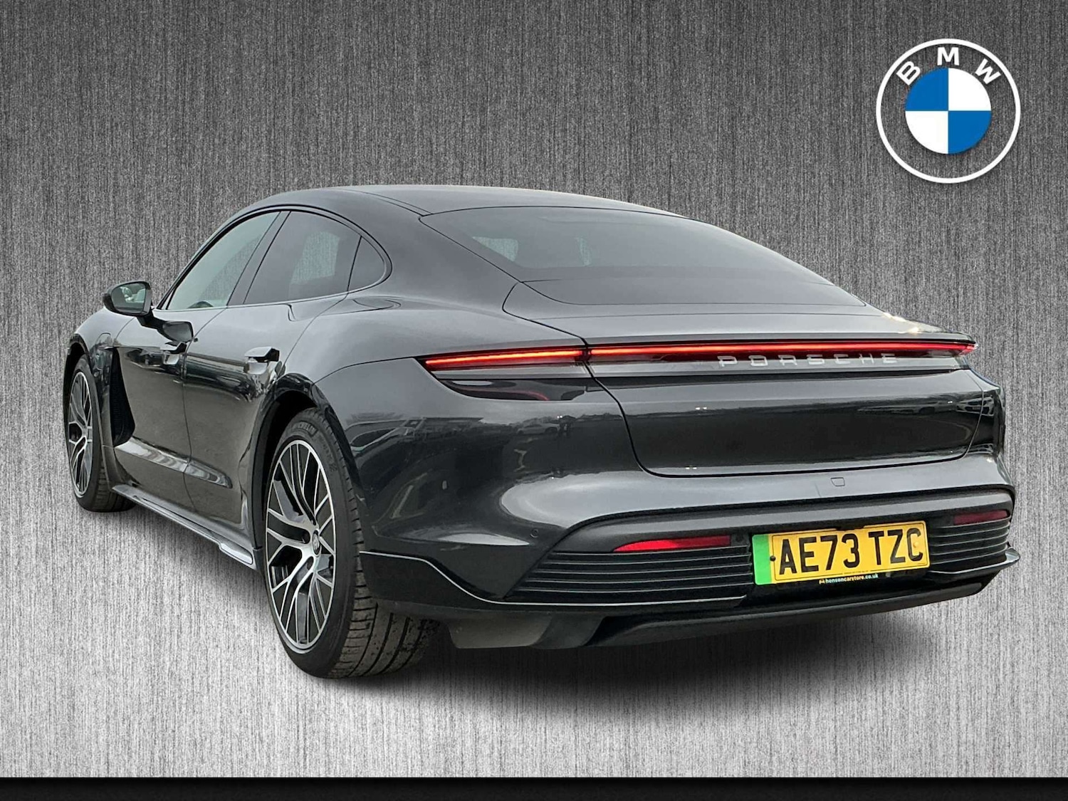 Used Porsche Taycan 2023 for sale - 77832048: Photo 2