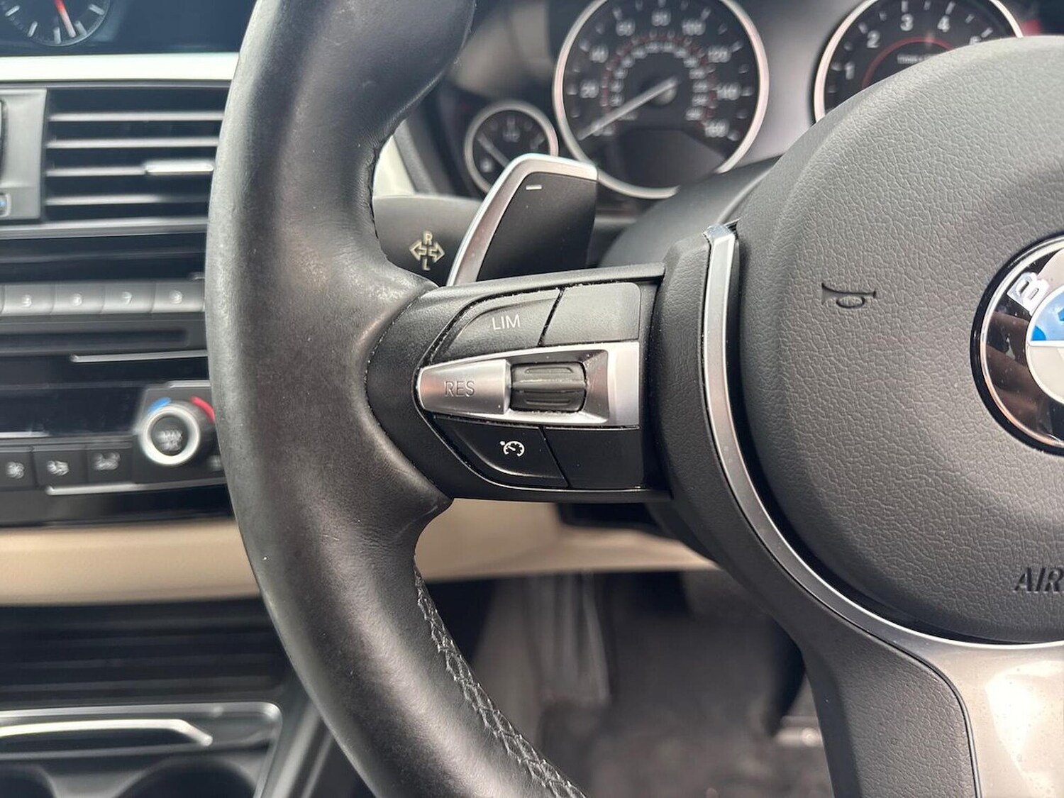 Used BMW 3 Series 2016 for sale - 76430808: Photo 25