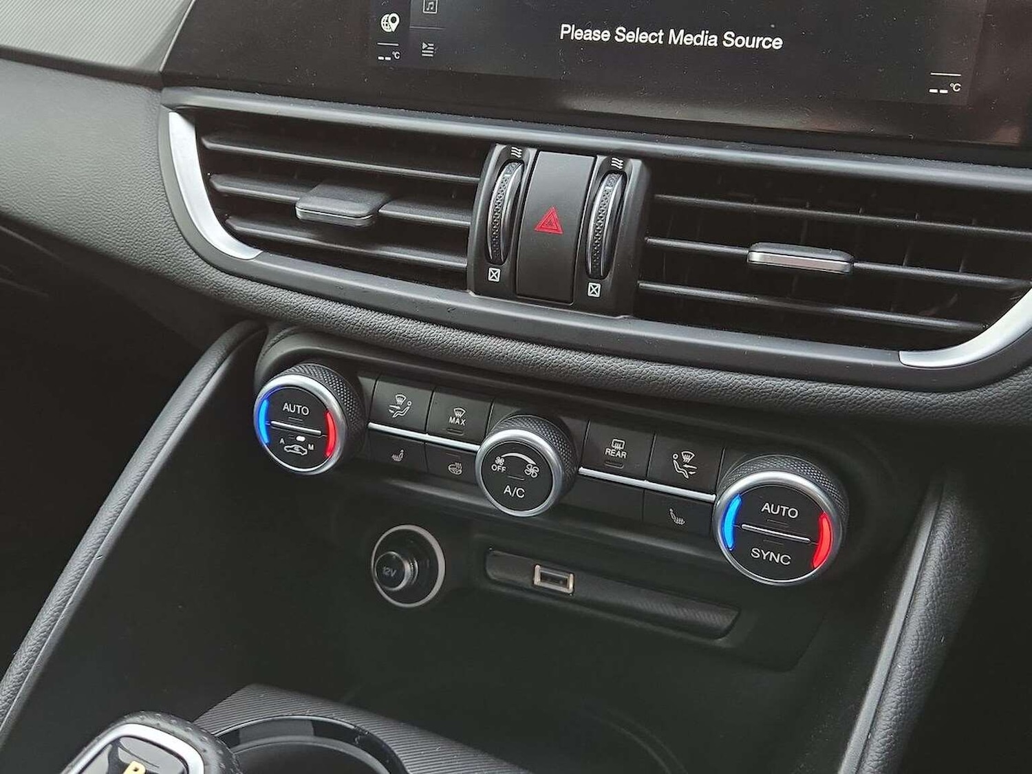 Used Alfa Romeo Giulia 2022 for sale - 76963508: Photo 12