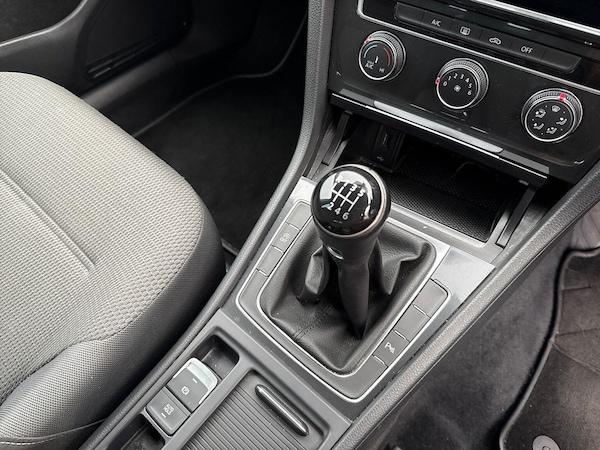 Used Volkswagen Golf 2019 for sale - 76157152: Photo 23