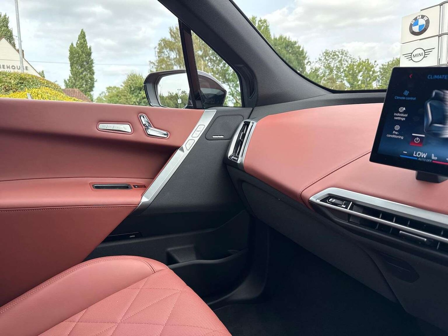 Used BMW iX 2025 for sale - 77488303: Photo 25