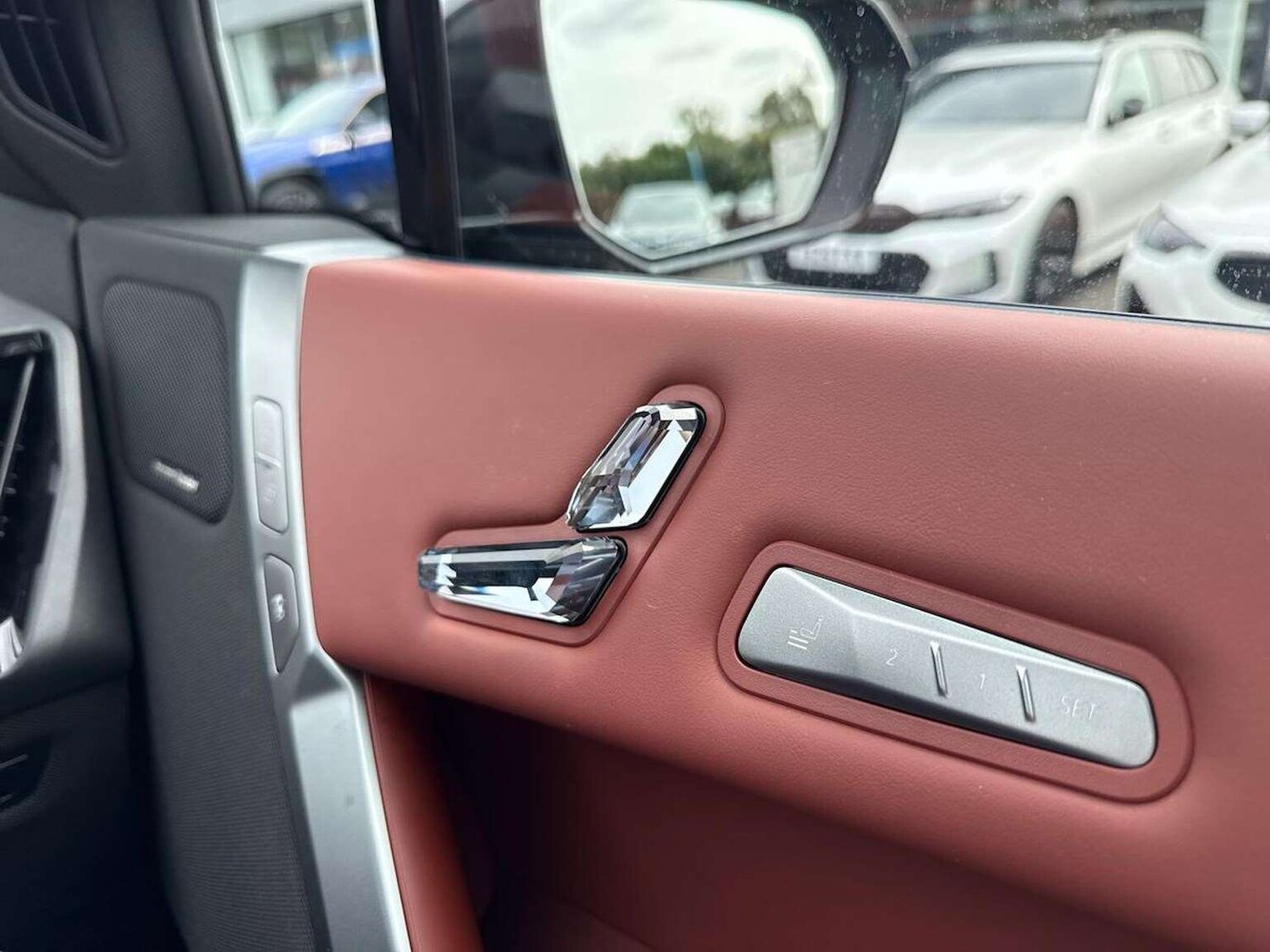 Used BMW iX 2025 for sale - 76596323: Photo 28