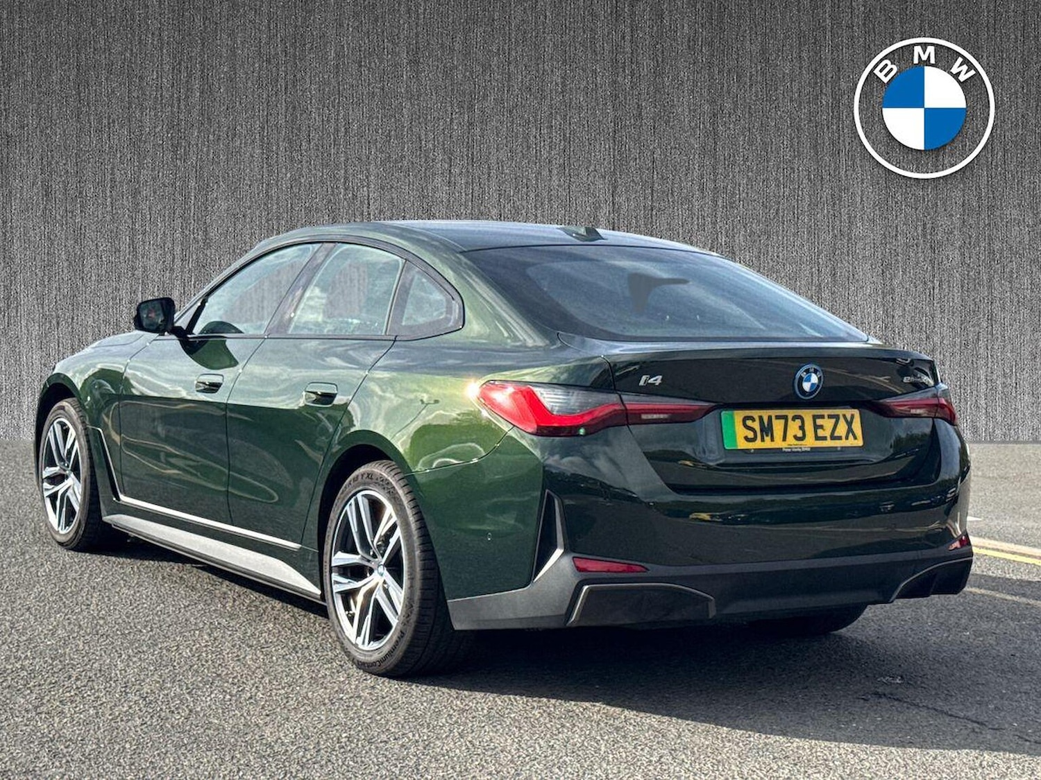 Used BMW i4 2023 for sale - 76181443: Photo 2
