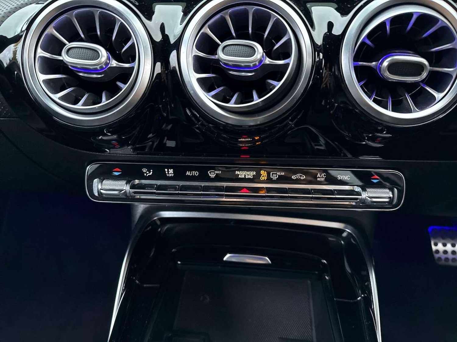 Used Mercedes-Benz A-Class 2020 for sale - 76596289: Photo 12