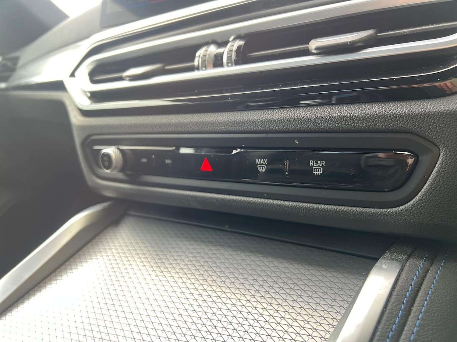 Used BMW i4 2024 for sale - 76596244: Photo 12