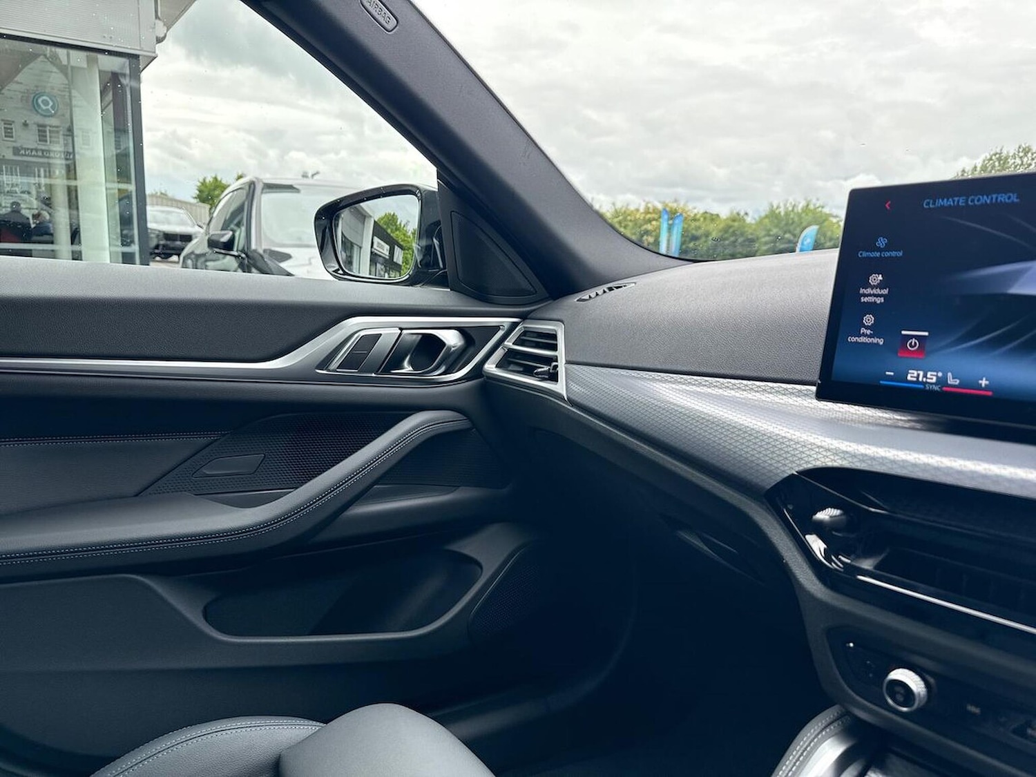 Used BMW i4 2025 for sale - 76542993: Photo 25