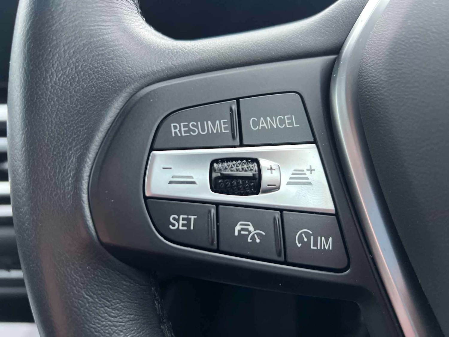 Used BMW i4 2024 for sale - 77677456: Photo 24